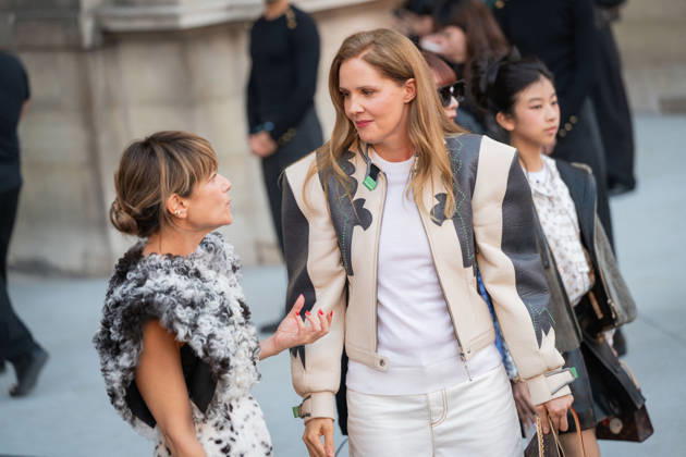 PFW - Louis Vuitton Front Row - Paris Marina Fois and Justine Triet poses as she arrives ahead of the Louis Vuitton Women s Spring Summer 2027 collection fashion show as part of the Paris Fashion Week, in Paris, France on October 6, 2026. Photo by Alexis Jumeau ABACAPRESS.COM Paris France  Copyright: xJumeauxAlexis ABACAx