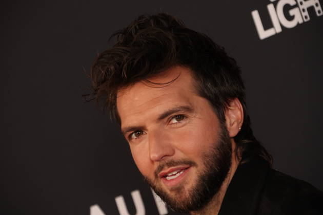 Los Angeles CA Oct 6: Guy Burnet at the film Premiere of The Beast on October6, 2026 Credit: USA - ZUMAa123 20261006_zaa_a123_190 Copyright: xAdMediax