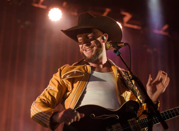 Orville Peck performs live in Kentish Town Forum, October 06, 2026 Orville Peck performs live to promote his new album Mule in Kentish Town Forum, October 06, 2026., Credit:Tina Korhonen Tina Korhonen - B162 Avalon United Kingdom, London Copyright: xTinaxKorhonenx xTinaxKorhonenx-xB162x xAvalonx 1141112405