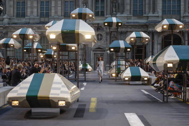 Louis Vuitton Women s Ready-to-Wear Spring Summer 2026 Collection Fashion Show during Paris Fashion Week, October 6, 2026 Louis Vuitton Women’s Ready-to-Wear Spring Summer 2026 Collection Fashion Show, during Paris Fashion Week on October 6, 2026, Paris, France  Copyright: xAgencex xBestimagexAgencex xBestimagex