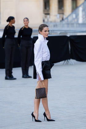 Guest at the Louis Vuitton Women s Ready-to-Wear Spring Summer 2026 Collection fashion show during Paris Fashion Week, October 6, 2026 Florian Lavielle Bestimage Celebrities at the Louis Vuitton Women’s Ready-to-Wear Spring Summer 2026 Collection fashion show during Paris Fashion Week on October 6, 2026, Paris, France Copyright: xFlorianxLaviellex xBestimagexFlorianxLaviellex xBestimagex