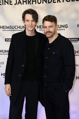 Sabin Tambrea und Friedrich Mücke bei der Premiere des Kinofilms Heimsuchung im Kino International. Berlin, 06.10.2026