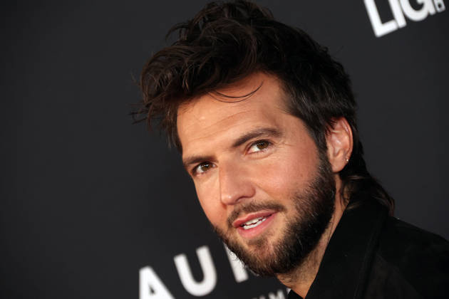 Inside arrivals for the Los Angeles premiere of The Beast at the Academy Museum of Motion Pictures Featuring: Guy Burnet Where: Los Angeles, California, United States When: 07 Oct 2026 Credit: Faye s Vision Cover Images EDITORIAL USE ONLY. NOT FOR USE BY NEWSPAPERS BASED IN THE UK. Copyright: xx coverimg56077490