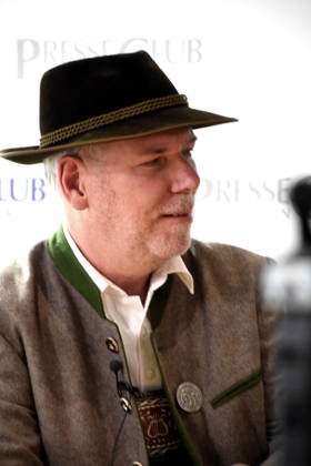 Michael Unruh Festring München München 07.10.2026 Presseclub München Eigenveranstaltung: Nach der Wiesn ist vor der Wiesn Das Rekord-Oktoberfest. Eine unterhaltsame Bilanz des größten Volksfestes der Welt mit Wirten, Pfarrern, Kellnerinnen, Trachtlern und Politikerinnen Foto Muenchen