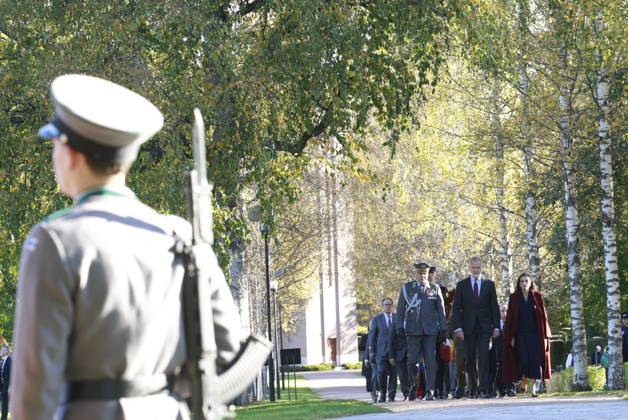 07-10-2026 Finland King Felipe and Queen Letizia during the wreath-laying ceremony at Hietaniemi Cemetery, Finland s national cemetery and the final resting place of many former presidents and other prominent figures on the 2nd day of the 2 day statevisit to Finland. Â Copyright: xPPEx