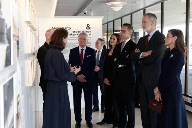 07-10-2026 Finland King Felipe and Queen Letizia and President Alexander Stubb and Suzanne Innes-Stubb during the tour of the exhibition on the 2nd day of the 2 day statevisit to Finland. Â  Copyright: xPPEx