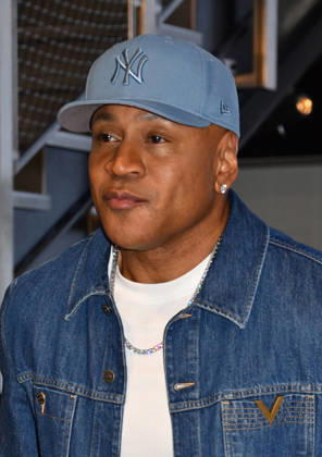 NEW YORK, NY- OCTOBER 6: LL Cool J at the Empire State Building to Celebrate the Premiere of CBSâ€⠢ New Drama, NCIS: NEW YORK on October 6, 2026 in New York City. Credit: AdMedia New York City USA - ZUMAa123 20261006_zaa_a123_221 Copyright: xJohnxFyckex