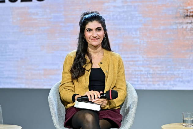 Frankfurter Buchmesse 2026. Schriftstellerin Shida Bazyar ( Gewinnerin Deutscher Buchpreis 2026 ) am 07.10.2026 auf der Frankfurter Buchmesse. 20261007MWI151696