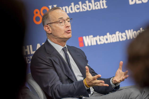Oliver Bäte EUR, Deutschland, Berlin, 07.10.2026: Oliver Bäte CEO Allianz SE,besucht die in Berlin stattfindene Jubiläumsveranstaltung von 80 Jahre Handelsblatt und 100 Jahre WirtschaftsWoche.