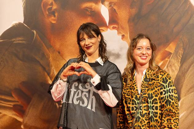 Actress Anemone Valcke (L) pictured during the opening of Gent International Film Festival, with the opening film Coward by Gent director Dhont on Wednesday 7 October 2026. The 53rd edition of Film Fest Gent takes place from 07 to 18 October. Coward is Dhont s third feature film and this is the third time a film by Dhont has opened the festival. This previously happened with Girl in 2018 and Close in 2022. JAMES ARTHUR PHOTOGRAPHY JAMESxARTHURxGEKIERE 189086507