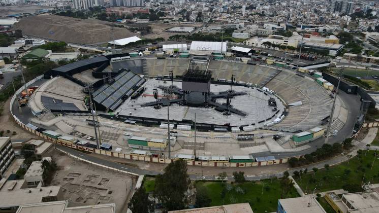 BTS Arirang tour kicks off in Peru LIMA, PERU - OCTOBER 7: Thousands of BTS fans known as ARMY gather around San Marcos Stadium ahead of the first of three concerts the South Korean band is set to perform in Lima, Peru on October 7, 2026. Fans from across Peru and abroad arrived early to attend the highly anticipated show from BTS s Arirang world tour. Klebher Vasquez Anadolu Lima Peru. Editorial use only. Please get in touch for any other usage. Copyright: x2026xAnadoluxKlebherxVasquezx