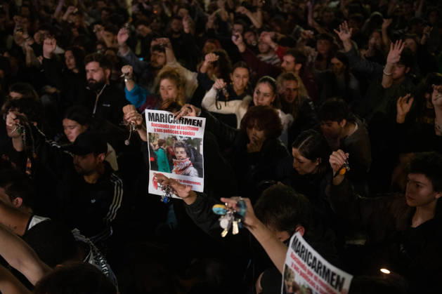 Maricarmen Abascal, who became a symbol of the fight for housing after her eviction, has died. Dozens of people protested in support of Maricarmen in front of the Congress of Deputies on October 7, 2026, in Madrid, Spain. Maricarmen Abascal, who became a symbol of the housing rights movement that led to the Puerta del Sol encampment after being evicted from the home in Retiro where she had lived for 70 years, died on Wednesday, as confirmed by the Tenants’ Union. The woman had been hospitalized at Gregorio Maranón Hospital since September 23. On that day, she was carried out on a stretcher from her home on Alcalde Sainz de Baranda Street after the eviction order was enforced, despite protests from dozens of activists, and transferred to th Copyright: xFernandoxSanchezx 7827390