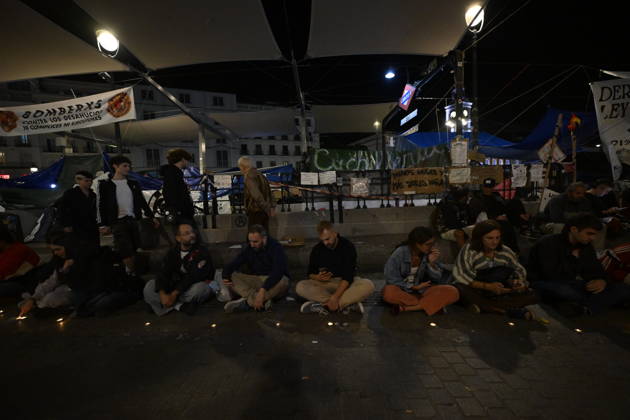 Supporters gather in Madrid for Maricarmen Abascal after her death MADRID, SPAIN - OCTOBER 7: People gather in support of Maricarmen Abascal during a protest at Puerta del Sol in Madrid, Spain on October 7, 2026. The 87-year-old Abascal, who became a symbol of Spain s housing crisis in recent weeks, died in hospital after spending 15 days there following her eviction from her home by police in Madrid on September 23, 2026. Burak Akbulut Anadolu Madrid Spain. Editorial use only. Please get in touch for any other usage. Copyright: x2026xAnadoluxBurakxAkbulutx