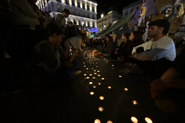 Supporters gather in Madrid for Maricarmen Abascal after her death MADRID, SPAIN - OCTOBER 7: People gather in support of Maricarmen Abascal during a protest at Puerta del Sol in Madrid, Spain on October 7, 2026. The 87-year-old Abascal, who became a symbol of Spain s housing crisis in recent weeks, died in hospital after spending 15 days there following her eviction from her home by police in Madrid on September 23, 2026. Burak Akbulut Anadolu Madrid Spain. Editorial use only. Please get in touch for any other usage. Copyright: x2026xAnadoluxBurakxAkbulutx