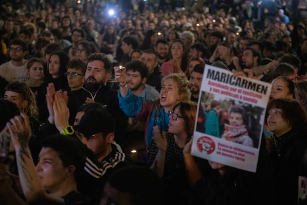 Maricarmen Abascal, who became a symbol of the fight for housing after her eviction, has died. Dozens of people protested in support of Maricarmen in front of the Congress of Deputies on October 7, 2026, in Madrid, Spain. Maricarmen Abascal, who became a symbol of the housing rights movement that led to the Puerta del Sol encampment after being evicted from the home in Retiro where she had lived for 70 years, died on Wednesday, as confirmed by the Tenants’ Union. The woman had been hospitalized at Gregorio Maranón Hospital since September 23. On that day, she was carried out on a stretcher from her home on Alcalde Sainz de Baranda Street after the eviction order was enforced, despite protests from dozens of activists, and transferred to th Copyright: xFernandoxSanchezx 7827429