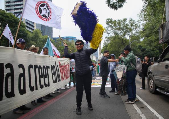 October 7, 2026: TO-45388 & x2013; Mexico City, October 7, 2026: Hundreds of students from the Rafael Ram& xed;rez National Federation of Revolutionary Students are protesting against the genocide in Palestine at the former U.S. Embassy site in Mexico City, where they smashed pi& xf1;atas bearing the likenesses of Donald Trump and Benjamin Netanyahu. Photo: Ian Robles .com.mx - ZUMAcs4_ 20261007_faa_cs4_181 Copyright: xClasosx