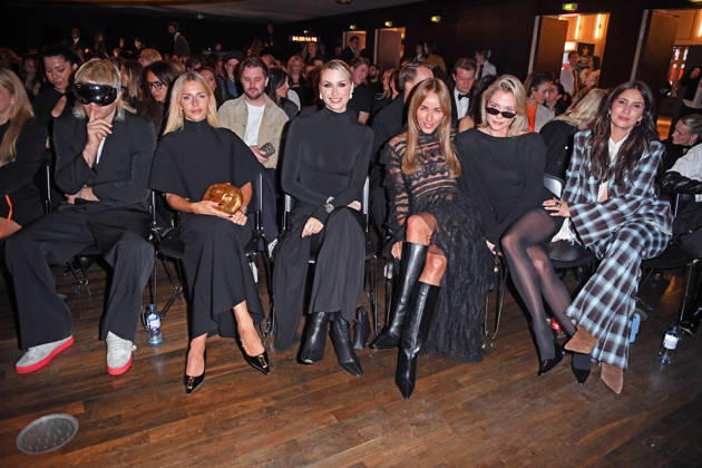 Ski Aggu (August Jean Diederich), Caro Daur, Lena Gercke, Annemarie Carpendale, Valentina Pahde, Chryssanthi Kavazi bei der ABOUT YOU OPERA FASHION SHOW im Admiralspalast in Berlin am 07.10.2026