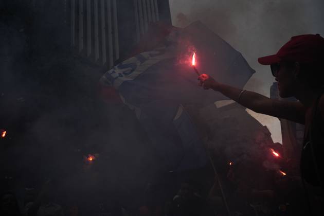 October 7, 2026, Rio De Janeiro, Brazil: RIO DE JANEIRO, BRAZIL, OCTOBER 7, 2026: Students, youth organizations and activists march through central Rio de Janeiro in support of President Luiz Inacio Lula da Silva and against presidential candidate Flavio Bolsonaro ahead of Brazil s presidential runoff. Demonstrators marched from Candelaria to Cinelandia carrying pro-Lula and anti-far-right banners while calling for the defense of democracy, public education and student rights. Lula and Bolsonaro will face each other in the second round of the presidential election on October 25. Photo: JNA PRESS Rio De Janeiro Brazil - ZUMAq101 20261007_zna_q101_371 Copyright: xMarianaxGreifx