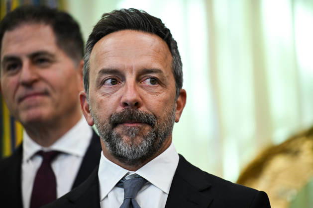 WASHINGTON, DC - OCT. 7: Altimeter Capital CEO Brad Gerstner speaks as US President Donald J Trump makes remarks during an announcement on Trump Accounts in the Oval Office of the White House in Washington, DC, USA, on Wednesday, October 7, 2026. Copyright: xAnnabellexGordon PoolxviaxCNPx MediaPunchx