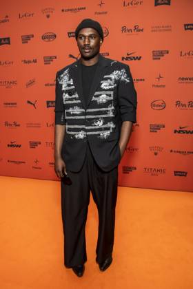 ABB ABOUTYOU- Marvin De Graft zu Gast auf dem Orangenen Teppich bei der ABOUT YOU Opera Fashion Show im Admiralspalast am 07.10.2026 in Berlin Berlin Deutschland