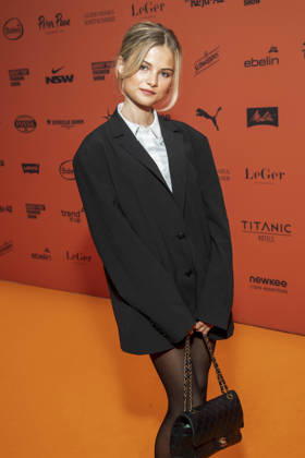 ABB ABOUTYOU- Lotta Stichler zu Gast auf dem Orangenen Teppich bei der ABOUT YOU Opera Fashion Show im Admiralspalast am 07.10.2026 in Berlin Berlin Deutschland