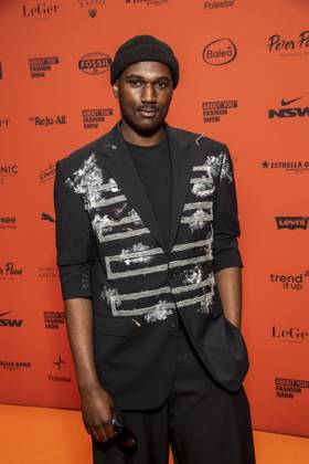 ABB ABOUTYOU- Marvin De Graft zu Gast auf dem Orangenen Teppich bei der ABOUT YOU Opera Fashion Show im Admiralspalast am 07.10.2026 in Berlin Berlin Deutschland