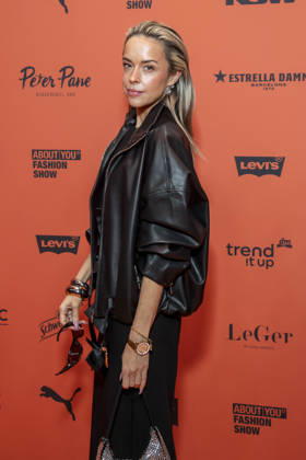 ABB ABOUTYOU- Marina Hoermanseder zu Gast auf dem Orangenen Teppich bei der ABOUT YOU Opera Fashion Show im Admiralspalast am 07.10.2026 in Berlin Berlin Deutschland