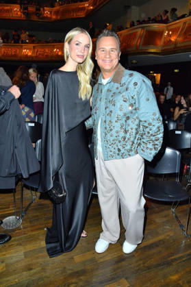 Leonie Hanne und Guido Maria Kretschmer bei der ABOUT YOU Opera Modenschau in Berlin am 07.10.2026