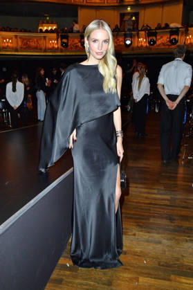 Leonie Hanne bei der ABOUT YOU Opera Modenschau in Berlin am 07.10.2026