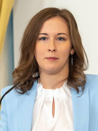 2026-10-08-Präsentation-Elementarbildung Bundesministerin für Europa, Integration und Familie im Bundeskanzleramt Claudia Plakolm (ÖVP) am 8. Oktober 2026 bei der Präsentation des Monitoringberichts Elementarbildung 2025 26 der Statistik Austria im Bundeskanzleramt in Wien, Wien, Österreich.