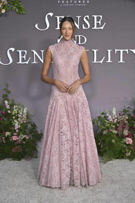 Ava Michelle bei der Premiere des Kinofilms Sense and Sensibility Sinn und Sinnlichkeit im United Theater. Los Angeles, 07.10.2026