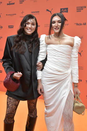 Anna Maria Damm und Katharina Damm bei der About You Opera 2026 im Admiralspalast. Berlin, 07.10.2026