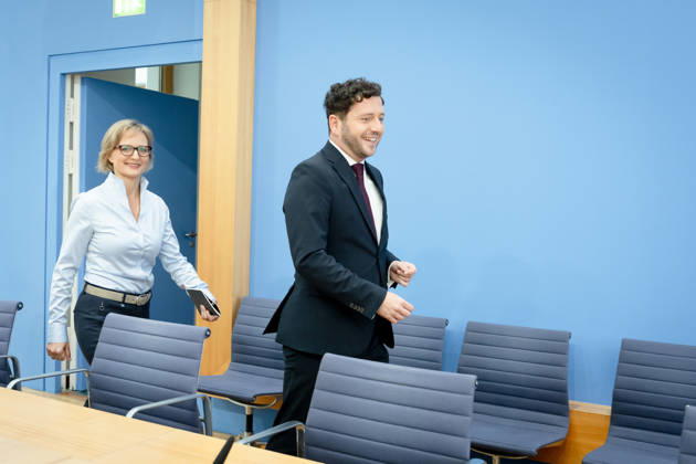 BPK, Bündnis90 Die Grünen, Franziska Brantner, Felix Banaszak Berlin, BPK, Vorstellung des Leitantrages Unser Plan für Deutschland , Franziska Brantner, Bundesvorsitzende, Felix Banaszak, Bundesvorsitzender, Bündnis90 Die Grünen Berlin Berlin GER
