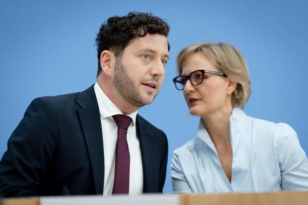 BPK, Bündnis90 Die Grünen, Franziska Brantner, Felix Banaszak Berlin, BPK, Vorstellung des Leitantrages Unser Plan für Deutschland , Franziska Brantner, Bundesvorsitzende, Felix Banaszak, Bundesvorsitzender, Bündnis90 Die Grünen Berlin Berlin GER