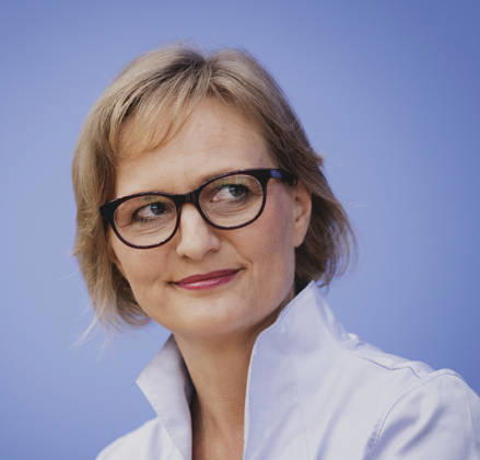 Franziska Brantner, Co-Vorsitzende von Buendnis 90 Die Gruenen, aufgenommen im Rahmen der Pressekonferenz zur Vorstellung des Leitantrages Unser Plan fuer Deutschland Berlin, 08.10.2026. Berlin Deutschland Copyright: xFlorianxGaertnerx
