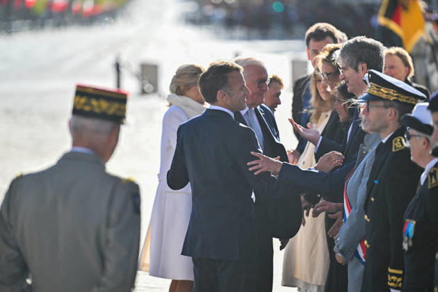 President Emmanuel Macron at a ceremony at the Arc de Triomphe in Paris on October 8, 2026, in honor of the state visit to France by the President of Germany and his wife. Christian Liewig Bestimage President Emmanuel Macron and his wife Brigitte Macron welcome Frank-Walter Steinmeier, President of Germany, and his wife, Elke Büdenbender, for a ceremony at the Arc de Triomphe in Paris on October 8, 2026, Paris, France Copyright: xChristianxLiewigx xBestimagexChristianxLiewigx xBestimagex