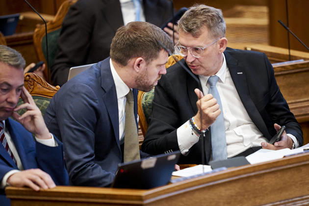 Opening debate in the Danish Parliament Morten Dahlin (L) and Troels Lund Poulsen from The Liberal Party during the opening debate of the Danish Parliament in the Parliament Hall at Christiansborg on Thursday, October 8, 2026. (Photo: Thomas Traasdahl Ritzau Scanpix) , Copenhagen Denmark Copyright: RitzauxScanpix ThomasxTraasdahlx spdk20261008-112950-L