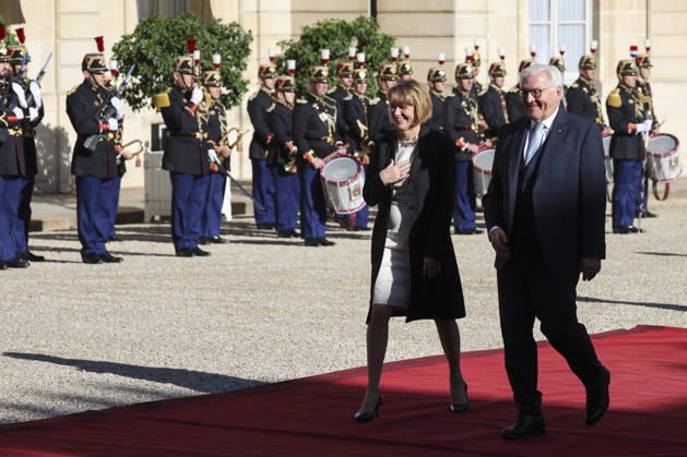 NEWS : Visite d Etat de Frank-Walter Steinmeier - Paris - 08 10 2026 Accueil de Frank-Walter Steinmeier, Prà sident de la Rà publique fà dà rale d Allemagne et de Elke Budenbender par Emmanuel Macron, Prà sident de la Rà publique et Brigitte Macron ce jeudi 8 octobre au palais de l™Elysà e ParisFrance Copyright: xMichtofx