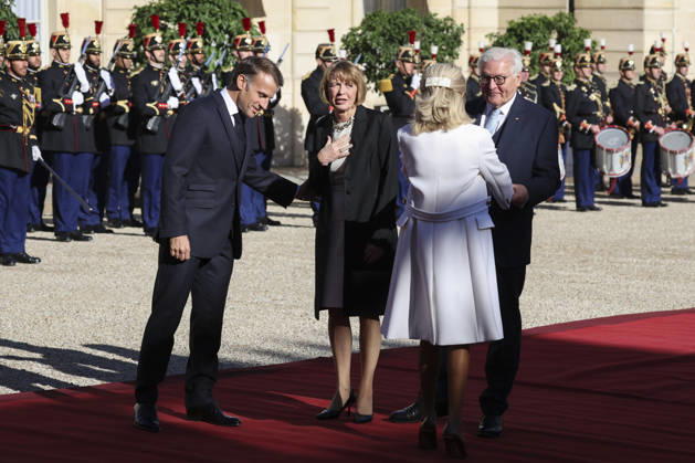 NEWS : Visite d Etat de Frank-Walter Steinmeier - Paris - 08 10 2026 Accueil de Frank-Walter Steinmeier, Prà sident de la Rà publique fà dà rale d Allemagne et de Elke Budenbender par Emmanuel Macron, Prà sident de la Rà publique et Brigitte Macron ce jeudi 8 octobre au palais de l™Elysà e ParisFrance Copyright: xMichtofx