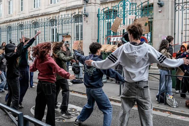 Protest against eduction conditions continues in Nancy NANCY, FRANCE - OCTOBER 8: Students take to the streets to protest education conditions in Nancy, France, on October 8, 2026. Students are taking part in a nationwide high-school mobilization over school conditions and demands for greater education resources, while security units remain deployed around several locations in the city. Muhammed Said Tako Anadolu Nancy France. Editorial use only. Please get in touch for any other usage. Copyright: x2026xAnadoluxMuhammedxSaidxTakox