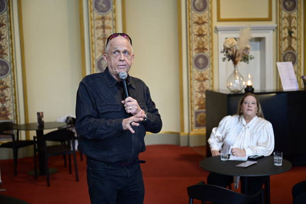 Stefan Hippler und Kathy Kelly beim Pressegespräch und Präsentation des 16. HOPE-Award zur 18. HOPE-Gala Dresden im Schauspielhaus Dresden. Dresden, 08.10.2026 Copyright: xMatthiasxWehnertx