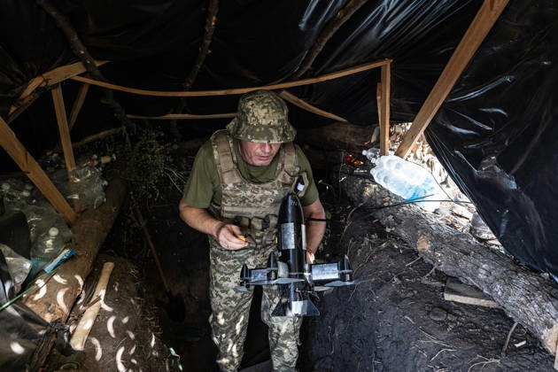 Ukrainian drone units are on duty at the front lines in Donetsk Region DONETSK REGION, UKRAINE - OCTOBER 8: A Ukrainian soldier carries a drone to attack enemy drones in the Donetsk region, Ukraine, 8 October 2026 Diego Herrera Carcedo Anadolu Donetsk Ukraine. Editorial use only. Please get in touch for any other usage. Copyright: x2026xAnadoluxDiegoxHerreraxCarcedox