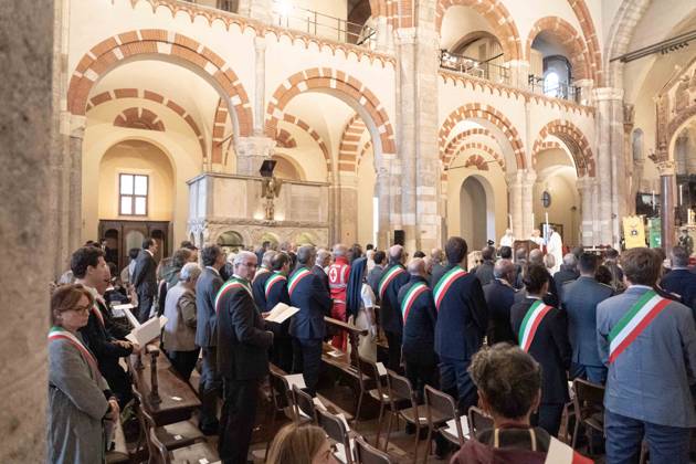 IPA89429923 - Milan, October 8, 26, Basilica of St. Ambrose, Eucharistic celebration marking the 25th anniversary of the Linate plane crash Copyright: xGiuliaxSciaccax xGiuliaxSciaccax IPA89429923