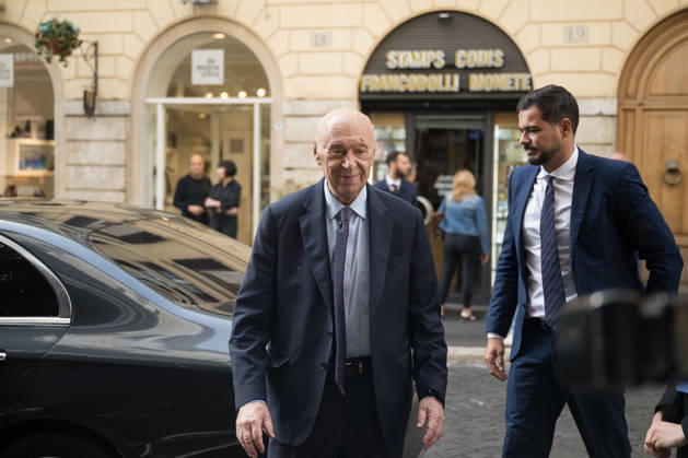 IPA89429574 - Journalist Paolo Mieli arriving at the Teatro Sistina for the celebrations marking the 150th anniversary of the *Corriere della Sera* in Rome, Italy, on October 8, 2026. Flavio Brancaleone Fotogramma Copyright: xFLAVIO_BRANCALONEx xx IPA89429574
