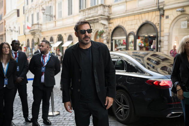 IPA89429586 - Actor Edoardo Leo arriving at the Teatro Sistina for the celebrations marking the 150th anniversary of the Corriere della Sera, in Rome, Italy, on October 8, 2026. Flavio Brancaleone Fotogramma Copyright: xFLAVIO_BRANCALONEx xx IPA89429586