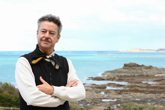 October 8, 2026, Dinard, Bretagne, France: THIBAULT DE MONTALEMBERT posed during the Jury photocall at Emeria during the 37th Dinard British and Irish Film Festival in Dinard, France. Dinard France - ZUMAc179 20261008_zep_c179_039 Copyright: xMickaelxChavetx