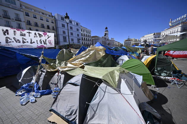 87-year-old symbol of Spain’s housing crisis dies 2 weeks after eviction MADRID, SPAIN - OCTOBER 8: A tent protest set up by Spaniards at Puerta del Sol on September 26, calling on the central and regional governments to take action over the housing crisis, continues in Madrid, Spain, on October 8, 2026. Maricarmen Abascal, known publicly as Maricarmen, the 87-year-old woman whose eviction from her longtime Madrid home sparked housing protests across Spain, died on Wednesday. Burak Akbulut Anadolu Madrid Spain. Editorial use only. Please get in touch for any other usage.  Copyright: x2026xAnadoluxBurakxAkbulutx