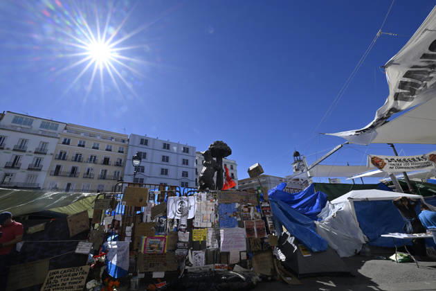 87-year-old symbol of Spain’s housing crisis dies 2 weeks after eviction MADRID, SPAIN - OCTOBER 8: A tent protest set up by Spaniards at Puerta del Sol on September 26, calling on the central and regional governments to take action over the housing crisis, continues in Madrid, Spain, on October 8, 2026. Maricarmen Abascal, known publicly as Maricarmen, the 87-year-old woman whose eviction from her longtime Madrid home sparked housing protests across Spain, died on Wednesday. Burak Akbulut Anadolu Madrid Spain. Editorial use only. Please get in touch for any other usage.  Copyright: x2026xAnadoluxBurakxAkbulutx