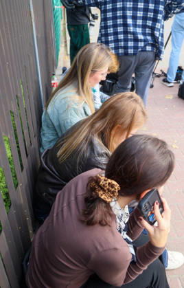 Stabbing attack at a primary school in Poland Photo: Wojciech Olkusnik East News People gather outside after a knife attack at the local primary school on October 8, 2026 in the village of Leszczydol-Nowiny in central Poland, approximately 60 km north-east of Warsaw. A 15-year-old school graduate entered the building armed with a knife and fatally stabbed the janitor and wounded two teachers trying to overpower him. According to the police the perpetrator was wearing a helmet with a camera and planned to record the attack. A day earlier a stabbing attack, where nine people were wounded, occurred in a vocational school in the town of Ostroleka, 50 km north of today s site. EN_01685559_0025