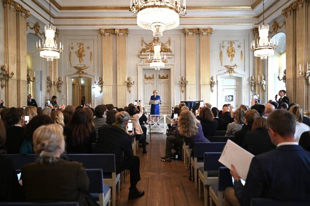 (261008) -- STOCKHOLM, Oct. 8, 2026 -- The 2026 Nobel Prize in Literature is announced in Stockholm, Sweden, Oct. 8, 2026. Canadian writer Anne Carson has been awarded the 2026 Nobel Prize in Literature, becoming the second Canadian author ever to receive the honor, the Swedish Academy announced on Thursday. ) SWEDEN-STOCKHOLM-NOBEL PRIZE IN LITERATURE-WINNER LyuxYou